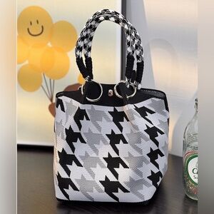 Tiktok Canvas Knit Hook Bag Black/Gray Houndstooth Pattern Rope Handles w/ Rings